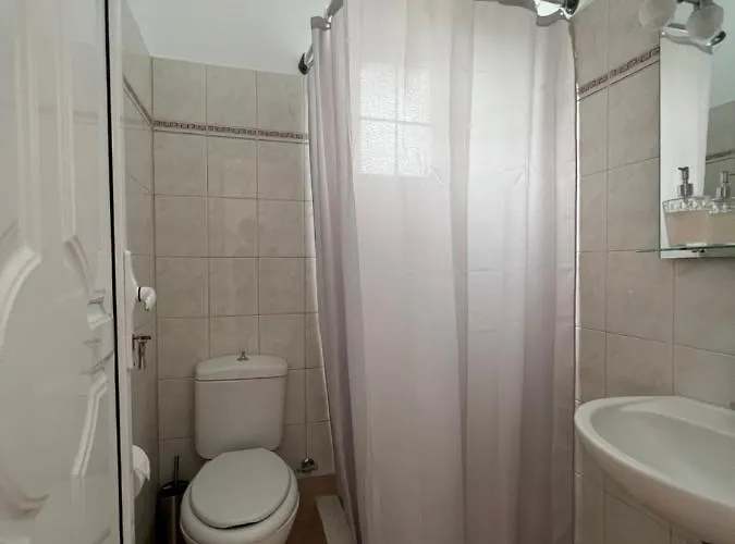 Elefanti Nani * Livadia (Tilos)