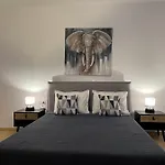 Elefanti Nani Lägenhet