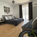 Elefanti Nani דירה