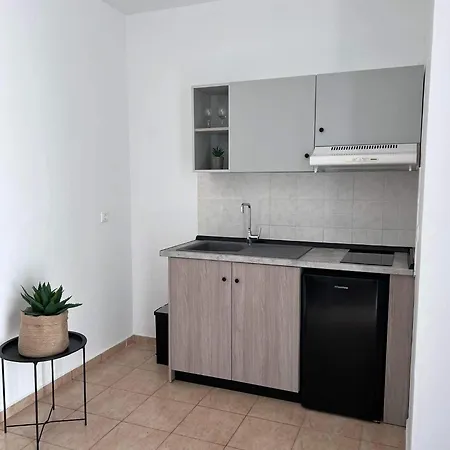 Elefanti Nani Livadia (Tilos)