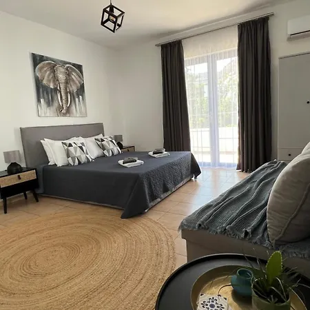 Elefanti Nani Apartamento