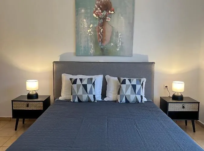 Elefanti Nani * Livadia (Tilos)